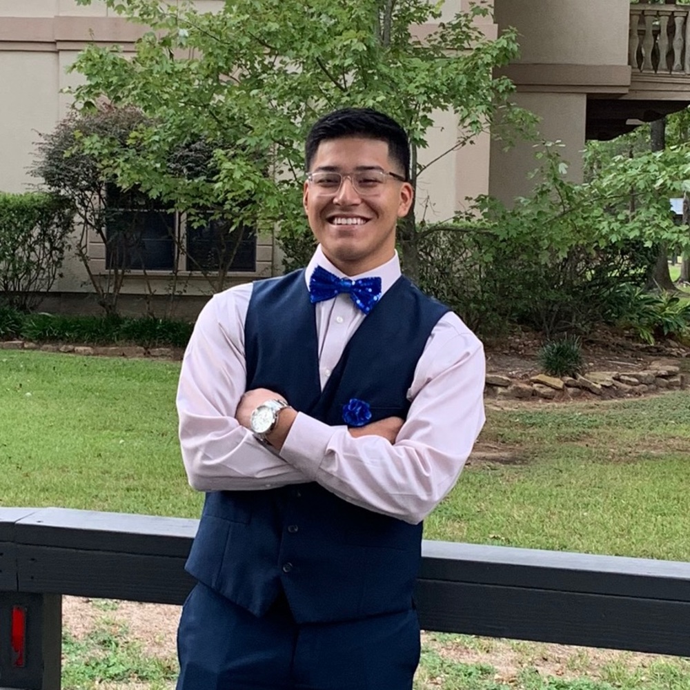 Meet your Posher, Alex